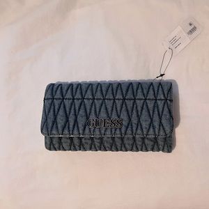 Guess Woman’s Wallet